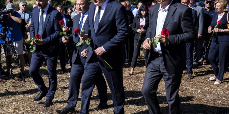 Milanović i Pupovac danas odvojeno u Vukovaru
