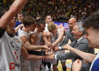 Srbija posle drame pobedila Turke, još korak do SP