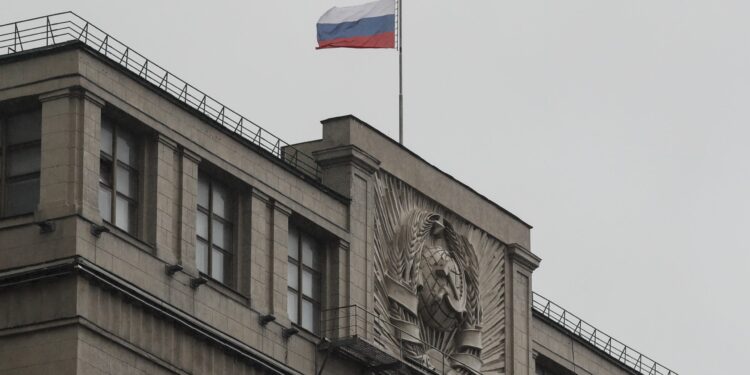 Duma priprema zakon koji bi povećao poreze za Ruse koji su napustili zemlju