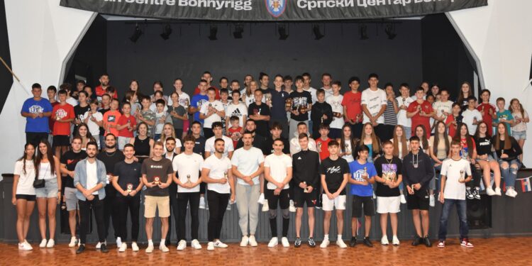 Složna košarkaška porodica