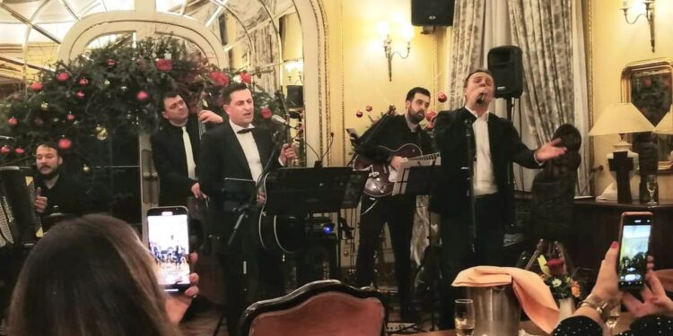 Nikša Dobre u Beogradu: Multimedijalni performans!