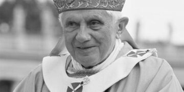 Preminuo bivši papa Benedikt XVI