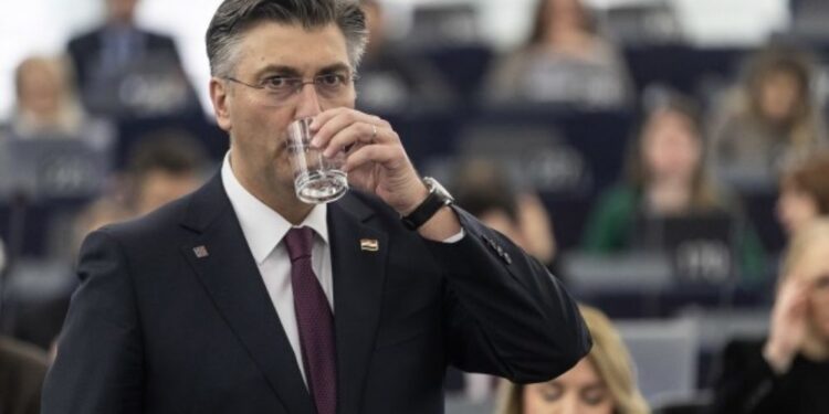 Penava: Za obnovu Banije odgovoran premijer Plenković