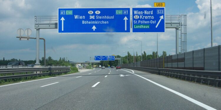 Vozač iz BiH vozio 252 km/h kroz Austriju