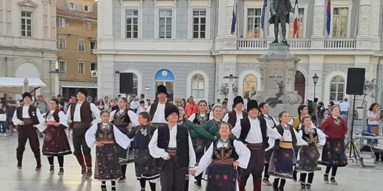 Ponovo smo velika porodica