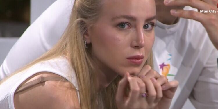 Lepa Ivana bodrila Amerikanca protiv Novaka: Otac joj slavni fudbaler u problemima sa zakonom (FOTO)