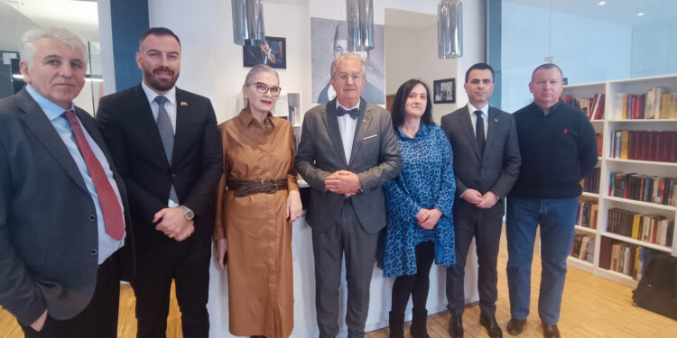 Poverenje dijaspore u maticu ključno