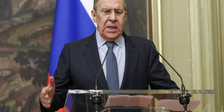Lavrov: NATO je već duže umešan u hibridni rat protiv Rusije
