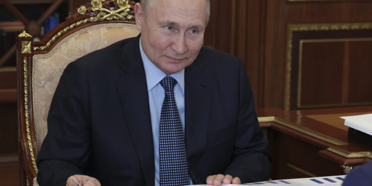 Moskva: Nedopustive i nečuvene izjave ambasadora SAD u Mađarskoj o Putinu