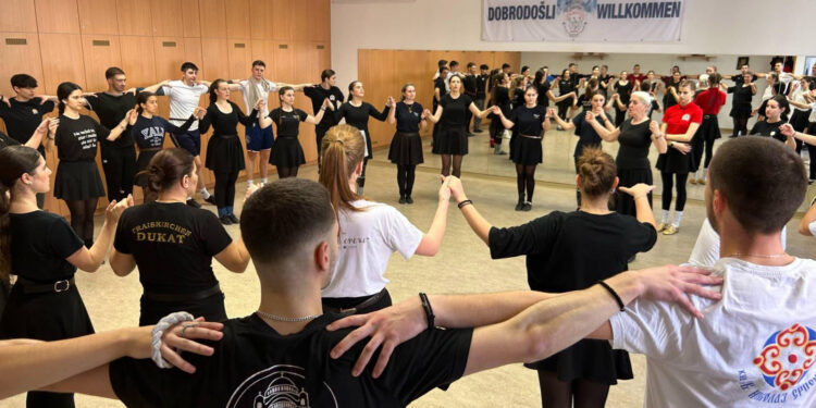 Kolo u tri države