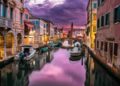 Venecija traži čoveka koji je skočio u kanal sa krova trospratne zgrade