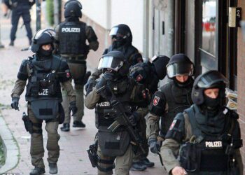 Napad nožem i ručnom bombom u Berlinu, troje povređenih