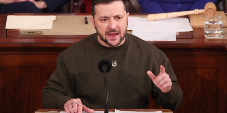 Zelenski: U ruskom granatiranju Kupjanska jedna osoba poginula, 10 ranjeno