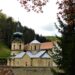 U Manastiru Tronoša kod Loznice upaljene sveće koje štite njive i voćnjake