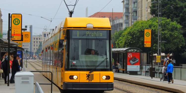 Nepoznata osoba ukrala tramvaj u Zagrebu, provozala i ostavila
