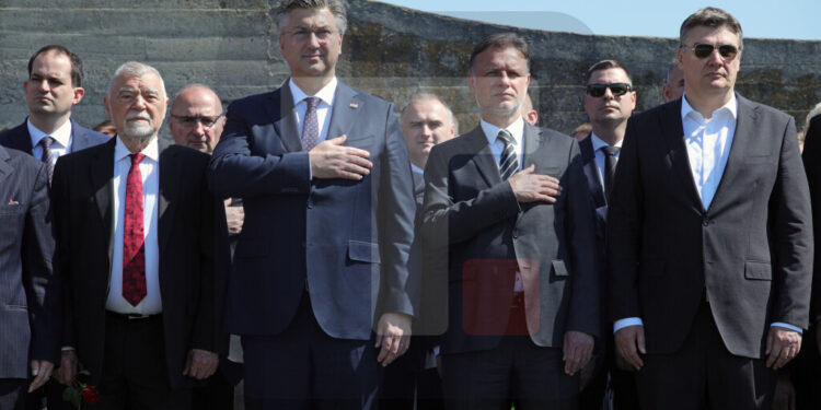 Jasenovac: Mesiću pozlilo, Milanović i Plenković se ignorisali
