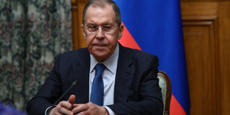 Lavrov: Ukrajinska kriza će trajati koliko treba SAD-u, Makron američki vazal