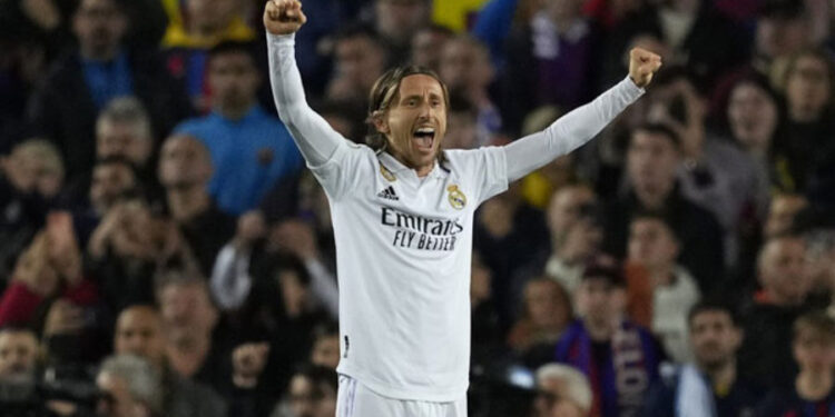 Luka Modrić produžio ugovor sa Realom