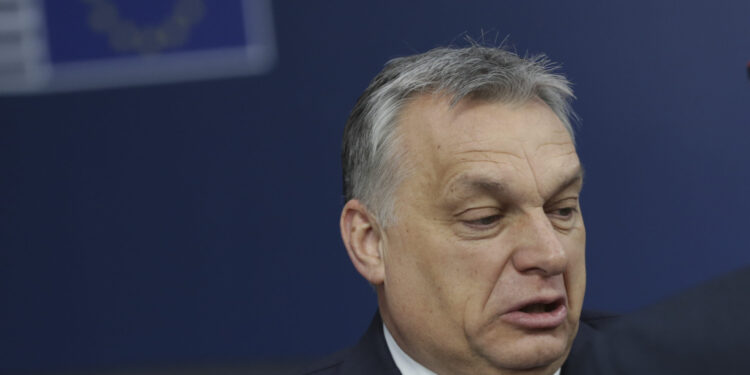 Orban: Ne smatram Putina ratnim zločincem