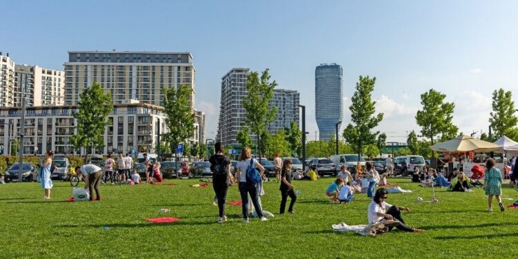 Život u gradskoj oazi: Versajski dvorac i Beograd na vodi krasi isto zelenilo