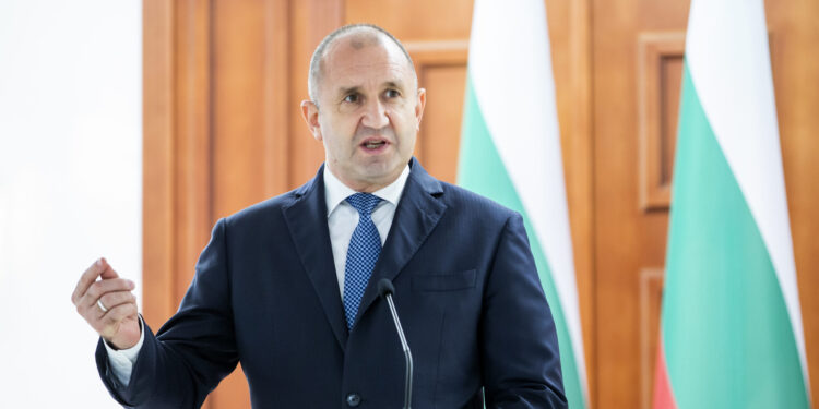 Bugarski predsednik Zelenskom: Ovaj sukob nema vojno rešenje
