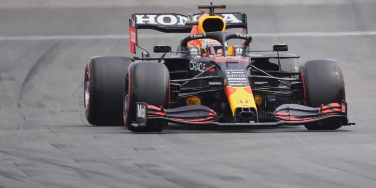 Ferstapenu pol pozicija na trci Formule 1 u Silverstonu
