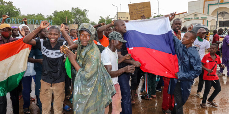 Niger zatvorio vazdušni prostor, spremaju se za vojnu intervenciju