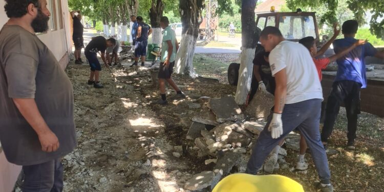 Superćelijska oluja ujedinila ljude u Boki! (FOTO)