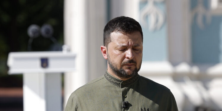 Bivši analitičar CIA: “Zelenski je priznao poraz” (VIDEO)