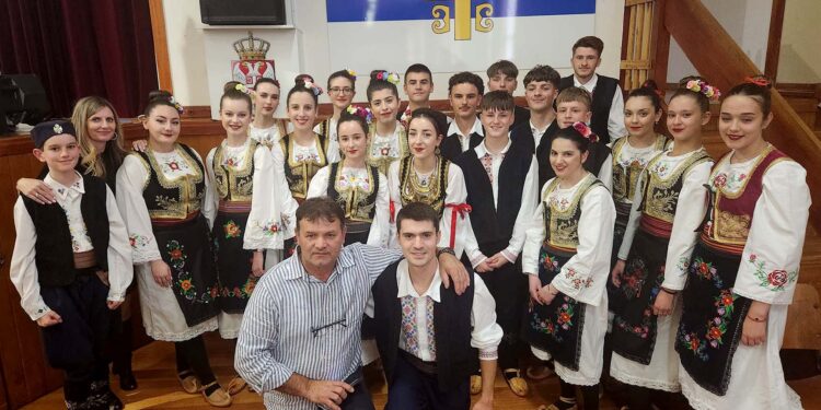Smotra mladosti, lepote, pesme i igre