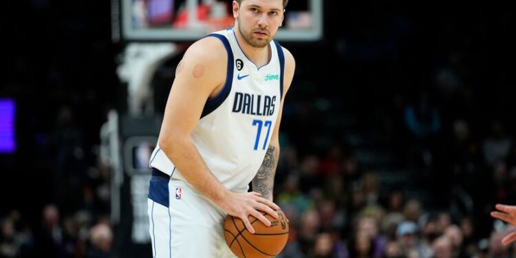 Fenomenalni Dončić uspeo što niko u istoriji NBA lige nije (VIDEO)