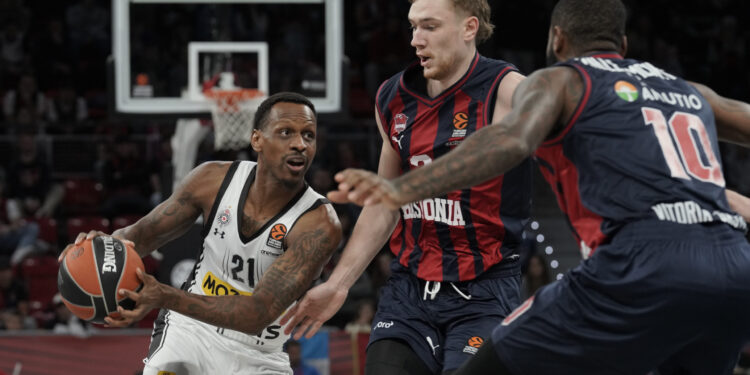 Partizan ispustio pobedu u Vitoriji