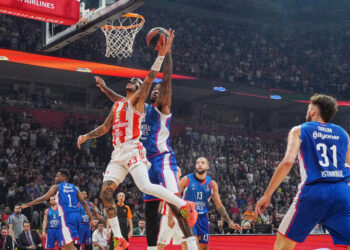 Zvezda bolja od Efesa, sjajni Nedović i Mitrović
