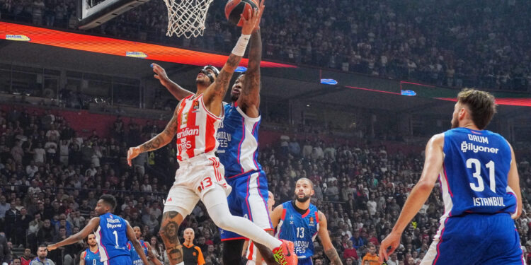 Zvezda bolja od Efesa, sjajni Nedović i Mitrović