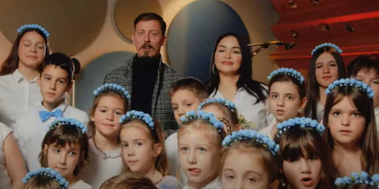 Aleksandra Mladenović i Dinča zajedno obeležili Bogojavljenje: Ovo od njih niko nije očekivao (VIDEO)