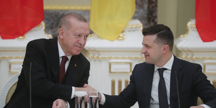 Erdogan razgovarao sa Zelenskim: Turska spremna da bude posrednik
