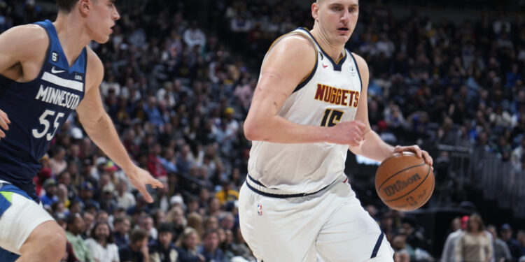 Jokić trojkom sa pola terena uz zvuk sirene srušio Golden Stejt (VIDEO)