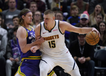Košarkaši Denvera poraženi na gostovanju od Jute, Jokić postavio novi NBA rekord (VIDEO)