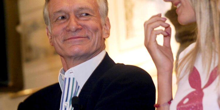 Udovica Hjua Hefnera objavila memoare: Činilo se kao svet uspeha i fantazije, ali moraš da spavaš sa 80-godišnjakom