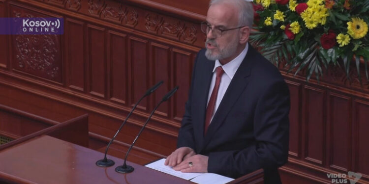 Ko je Taljat Džaferi – prvi Albanac na čelu vlade u Skoplju, nekadašnji pripadnik “makedonske OVK”