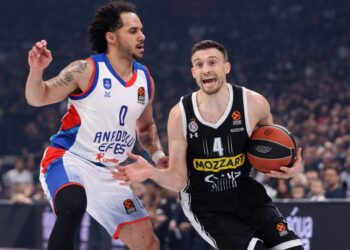Partizan savladao Efes i ostao u trci za plej in
