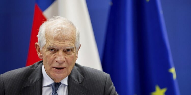 Borelj: EU će predložiti sankcije protiv odgovornih za smrt Navaljnog