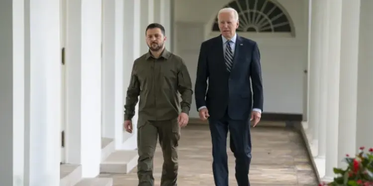 Zašto Vašington traži da Kijev prestane da gađa ruske rafinerije?