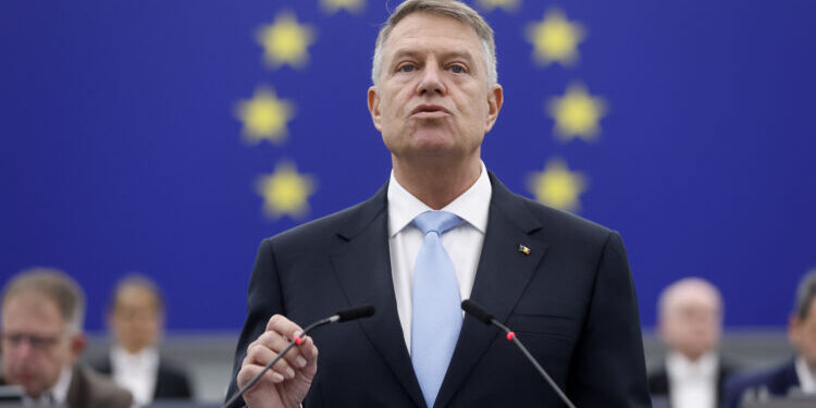 Predsednik Rumunije hoće da bude šef NATO