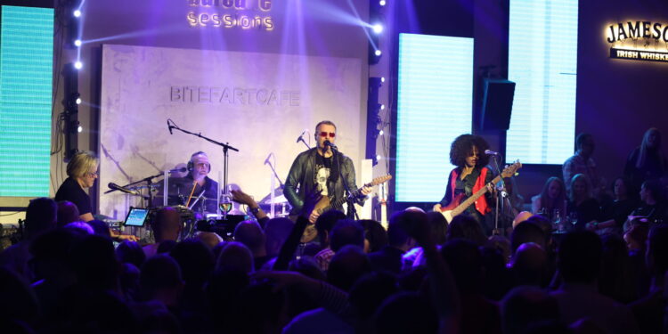 Grupa “Van Gogh” održala sinoć koncert u klubu BitefArtCafe