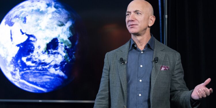 Džef Bezos ponovo prvi na listi milijardera, prestigao Maska