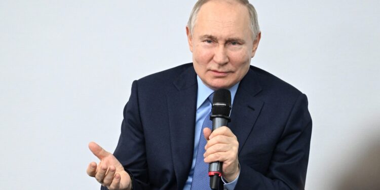 Putin: Švajcarska konferencija o Ukrajini bez Rusije – luda kuća