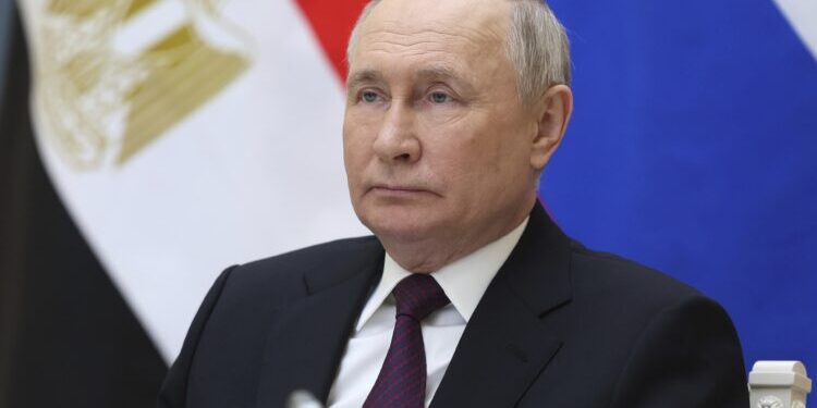 Putin: Morali smo da branimo svoje interese vojnim putem