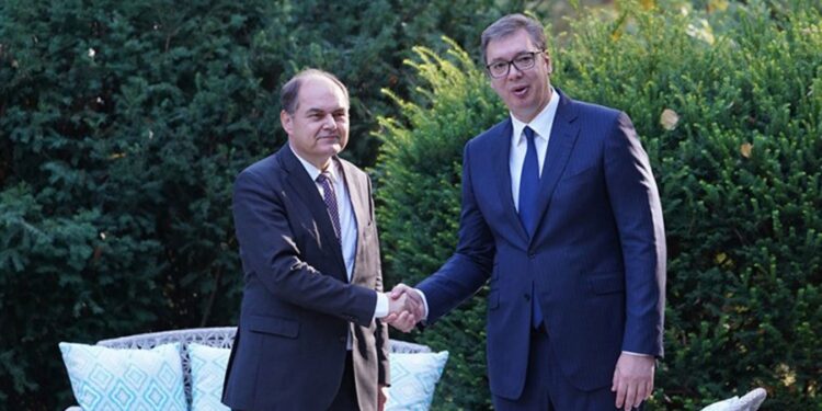 Šmit se sastaje sa Vučićem