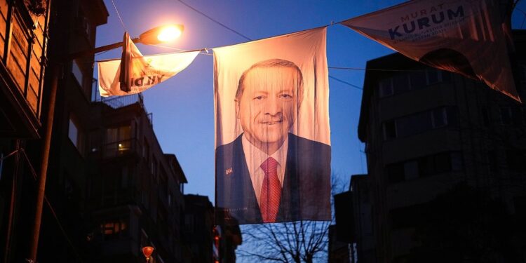 Grčki list: Turci okreću leđa Erdoganu